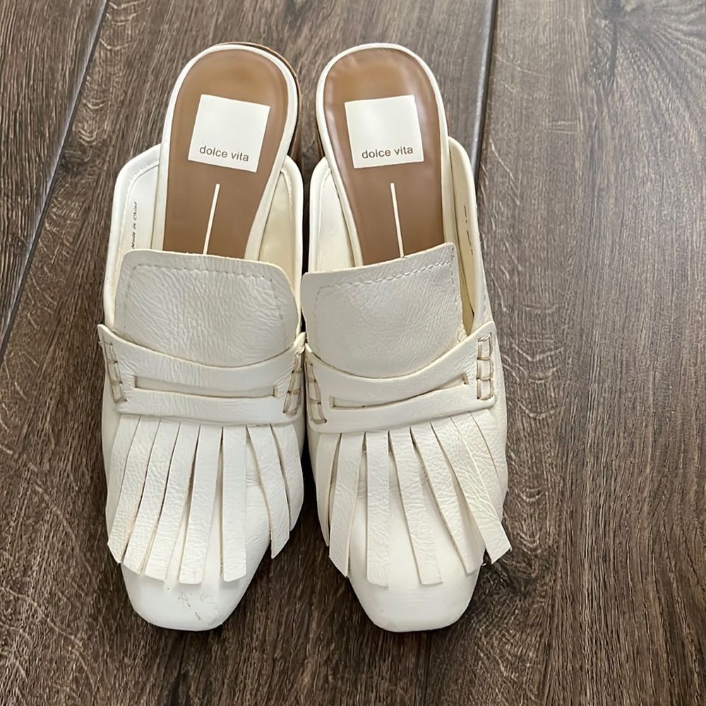 Dolce Vita size 6 white leather slides